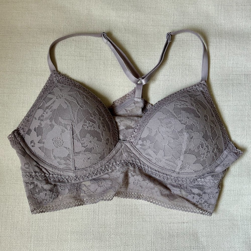 Victoria's Secret All Over Lace Racerback Bralette Size M